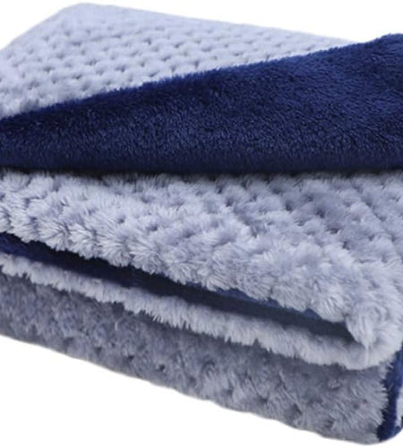 Premium Fluffy Fleece Dog Blanket, Soft and Warm Pet Throw for Dogs & Cats