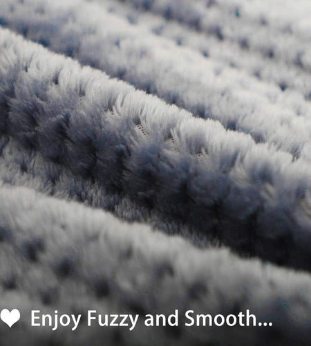 Premium Fluffy Fleece Dog Blanket, Soft and Warm Pet Throw for Dogs & Cats
